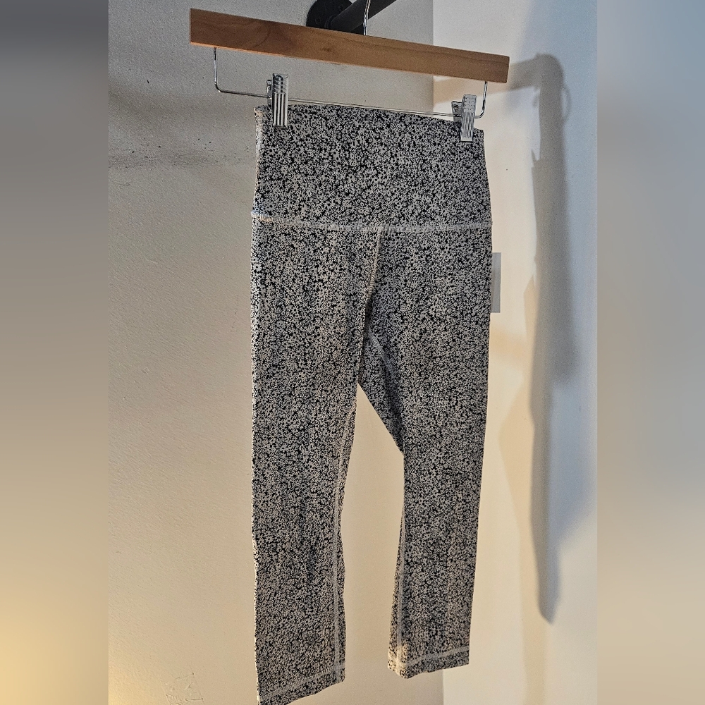 Lululemon Wunder Under Hi Rise Crop 21"